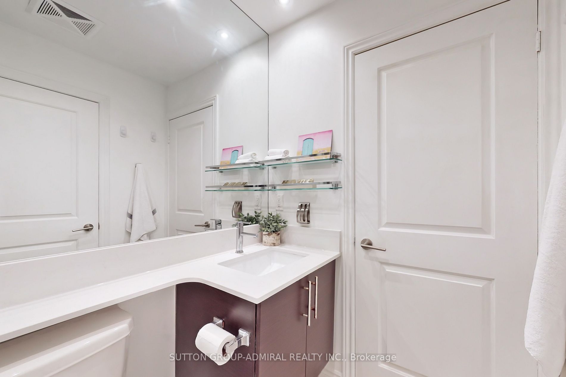 75 East Liberty St, #1511