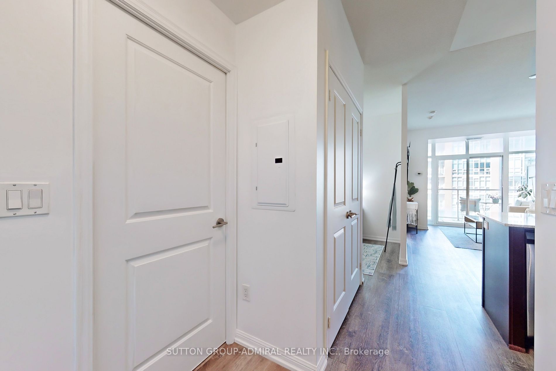 75 East Liberty St, #1511