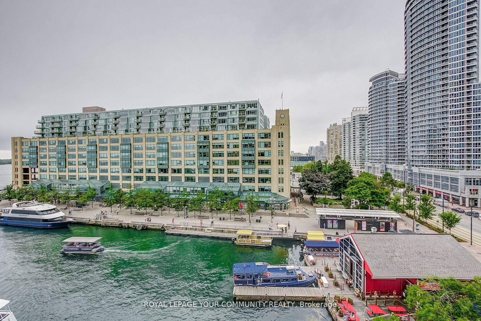 77 Harbour Sq W, #809