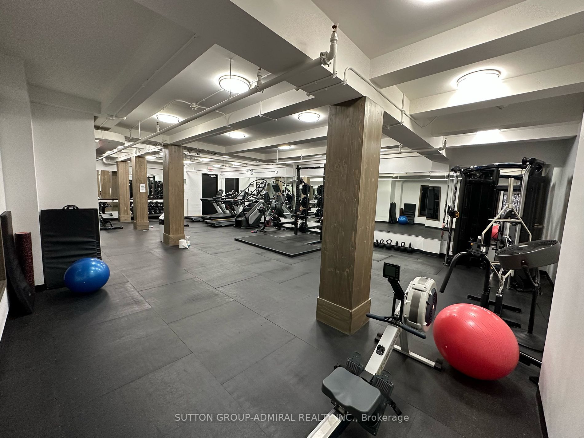 43 Hanna Ave, #503