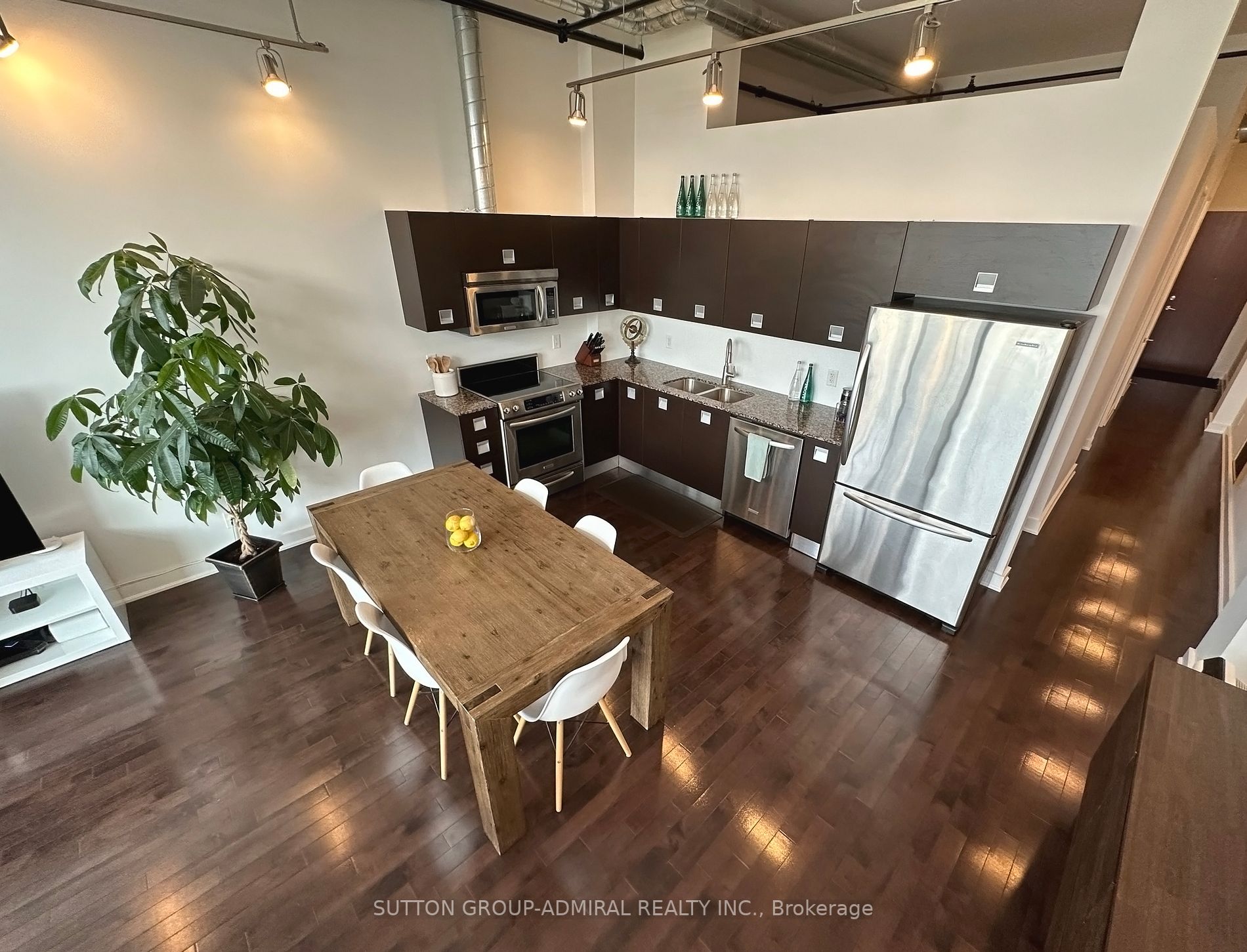 43 Hanna Ave, #503