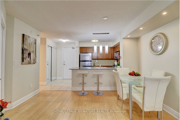 760 Sheppard Ave W, Toronto