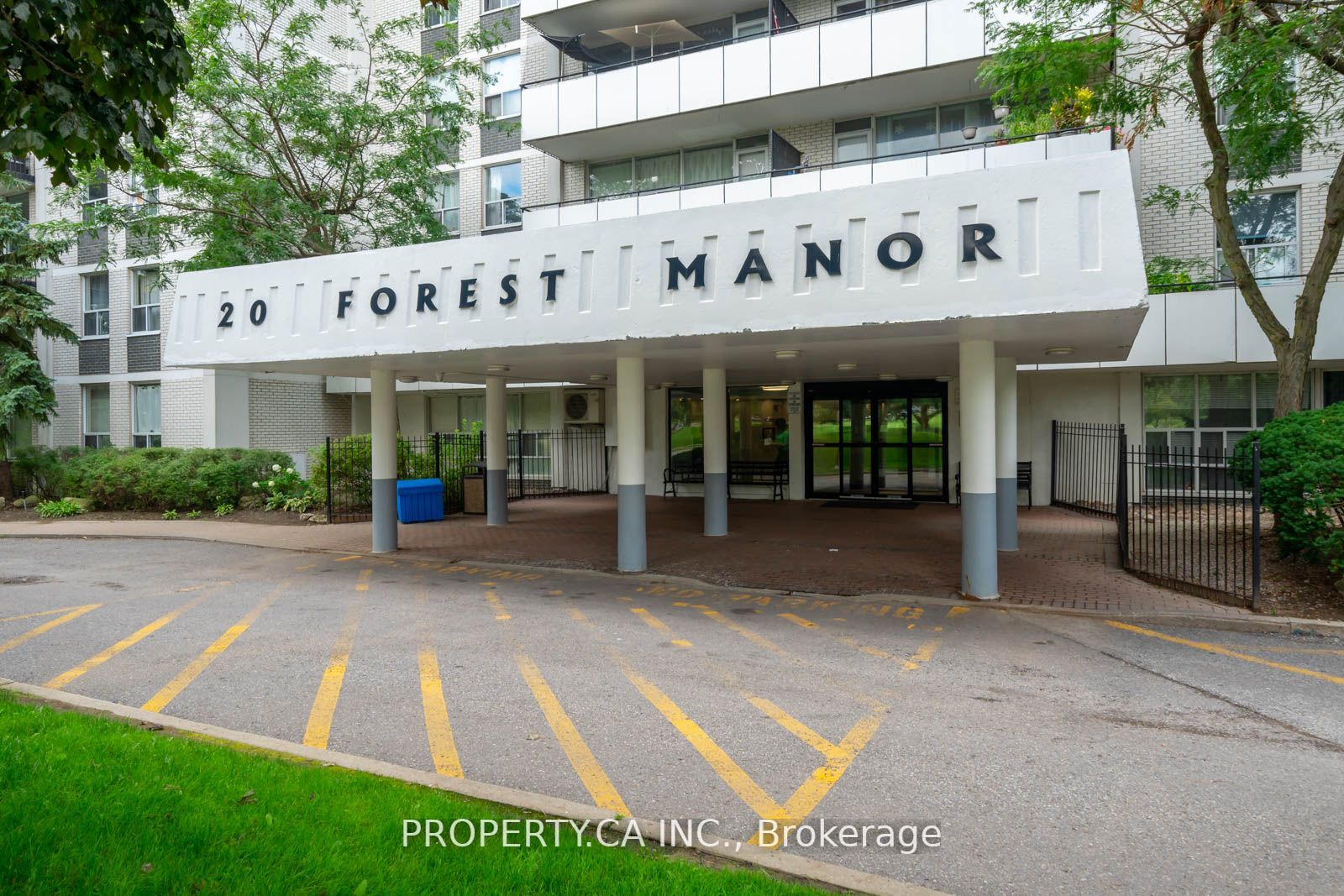 20 Forest Manor Rd, #605