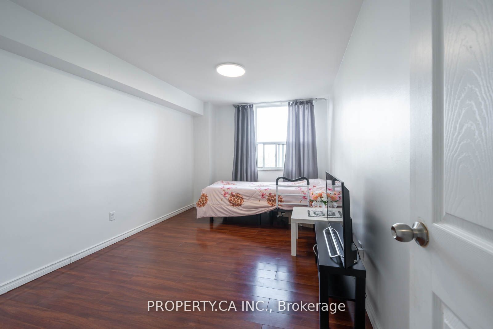 20 Forest Manor Rd, #605