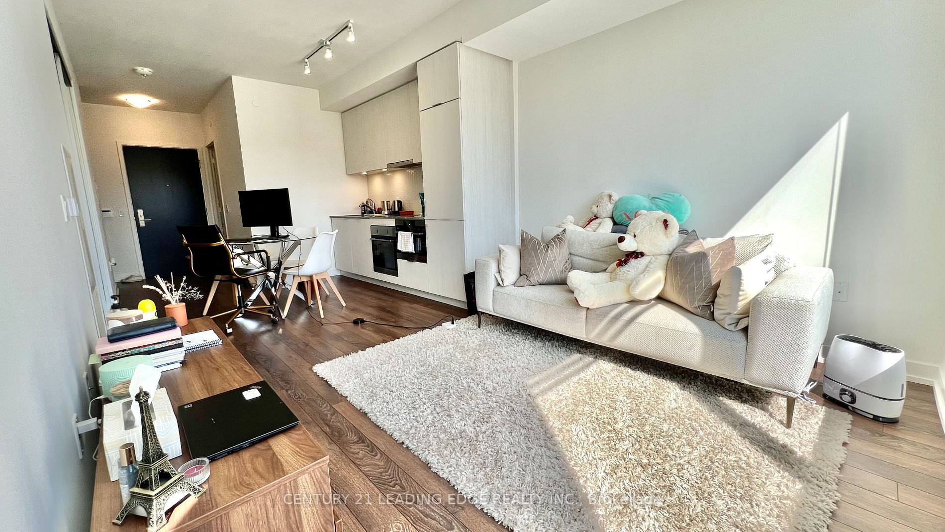 158 Front St E, #423