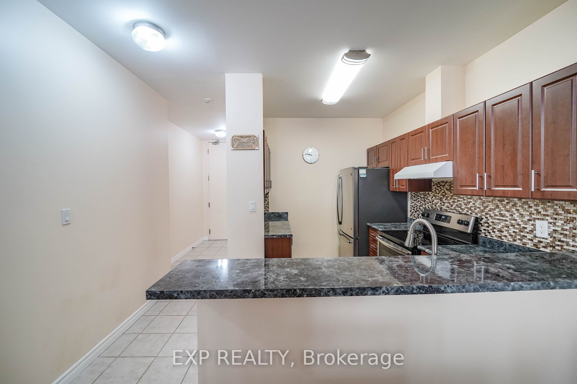 10 Gateway Blvd, #218