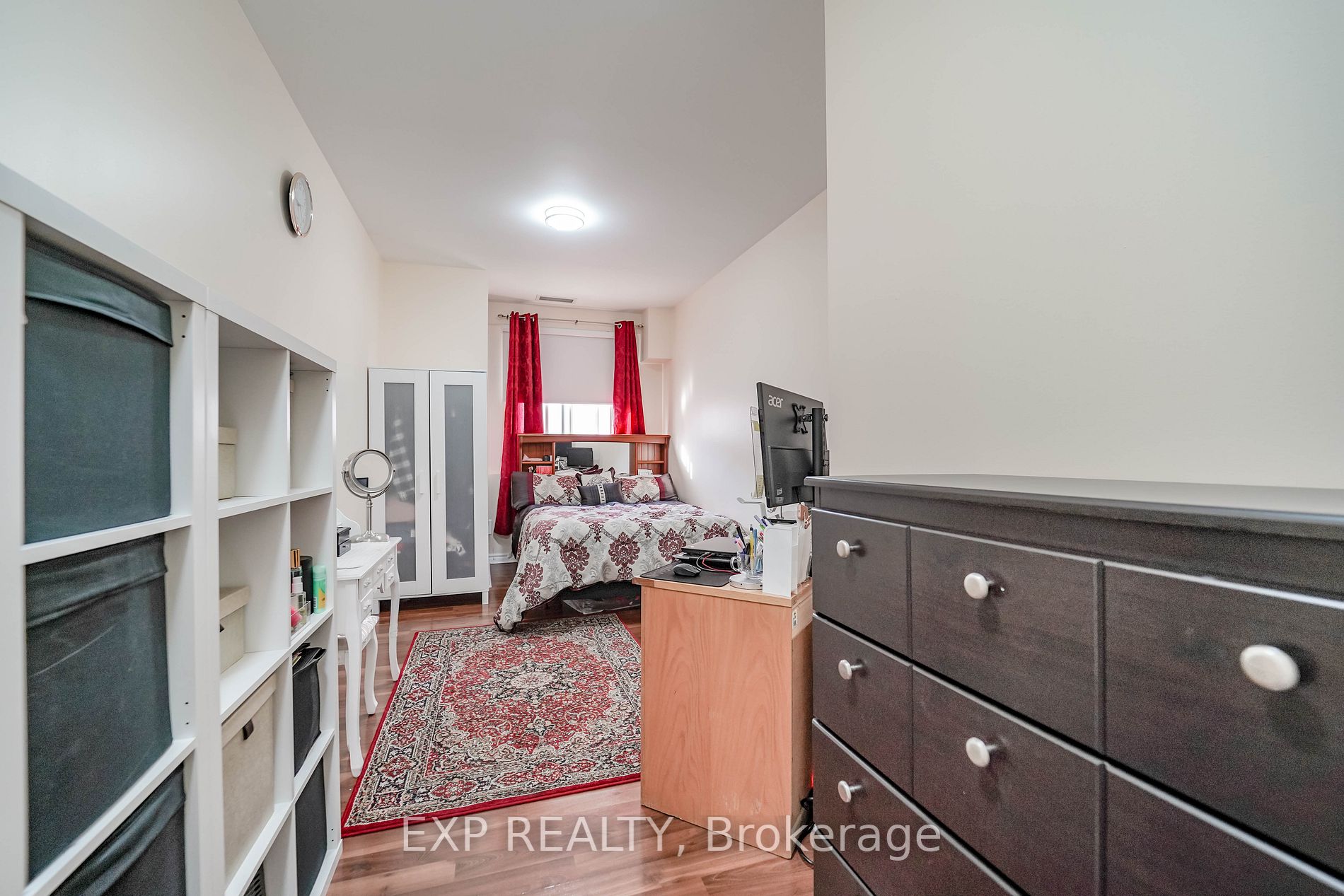 10 Gateway Blvd, #218