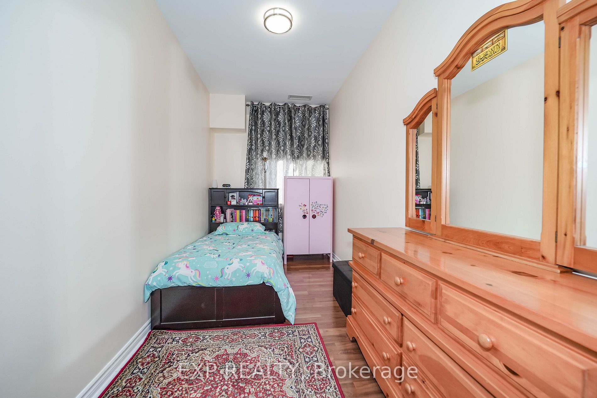 10 Gateway Blvd, #218