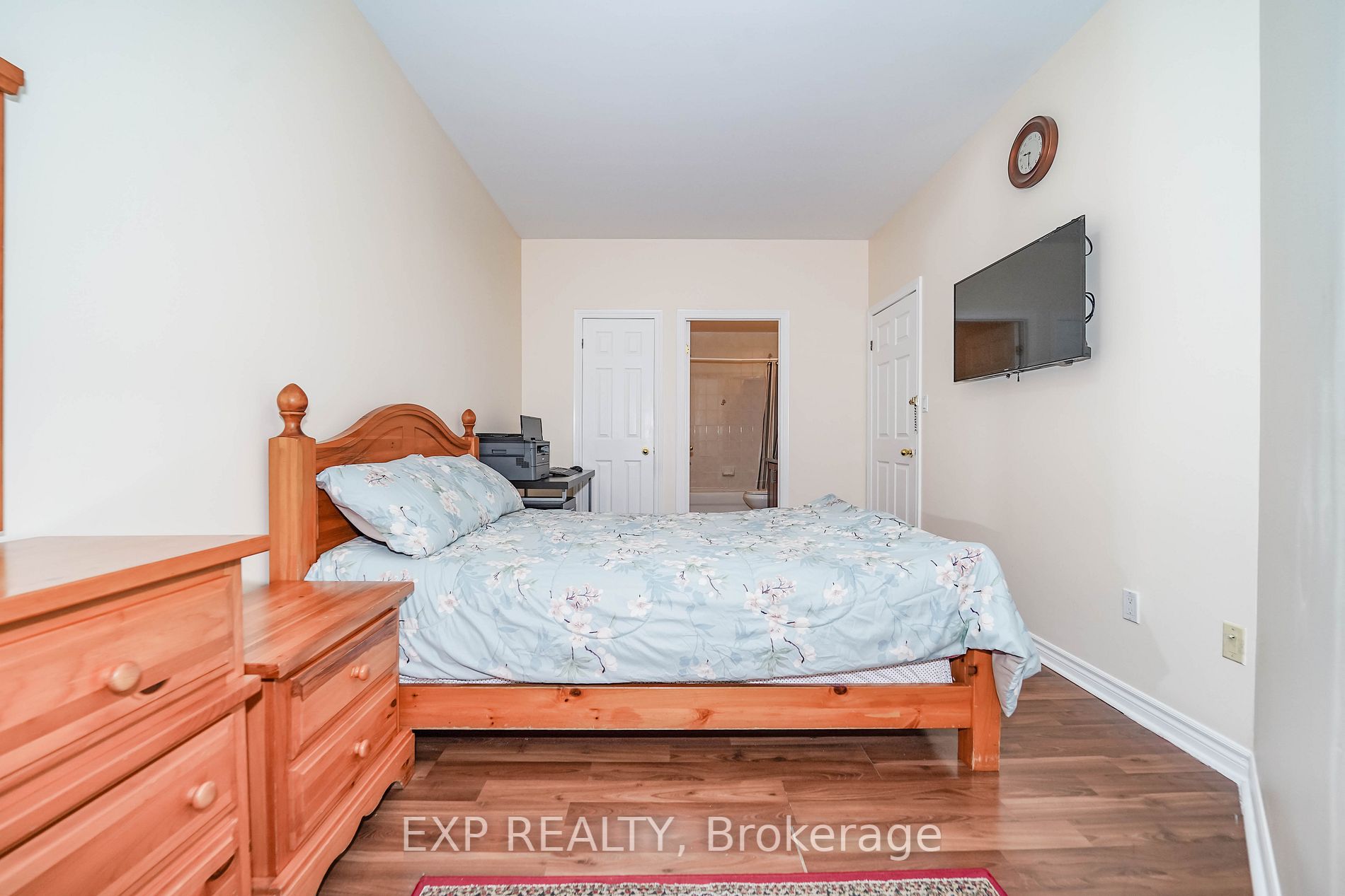 10 Gateway Blvd, #218