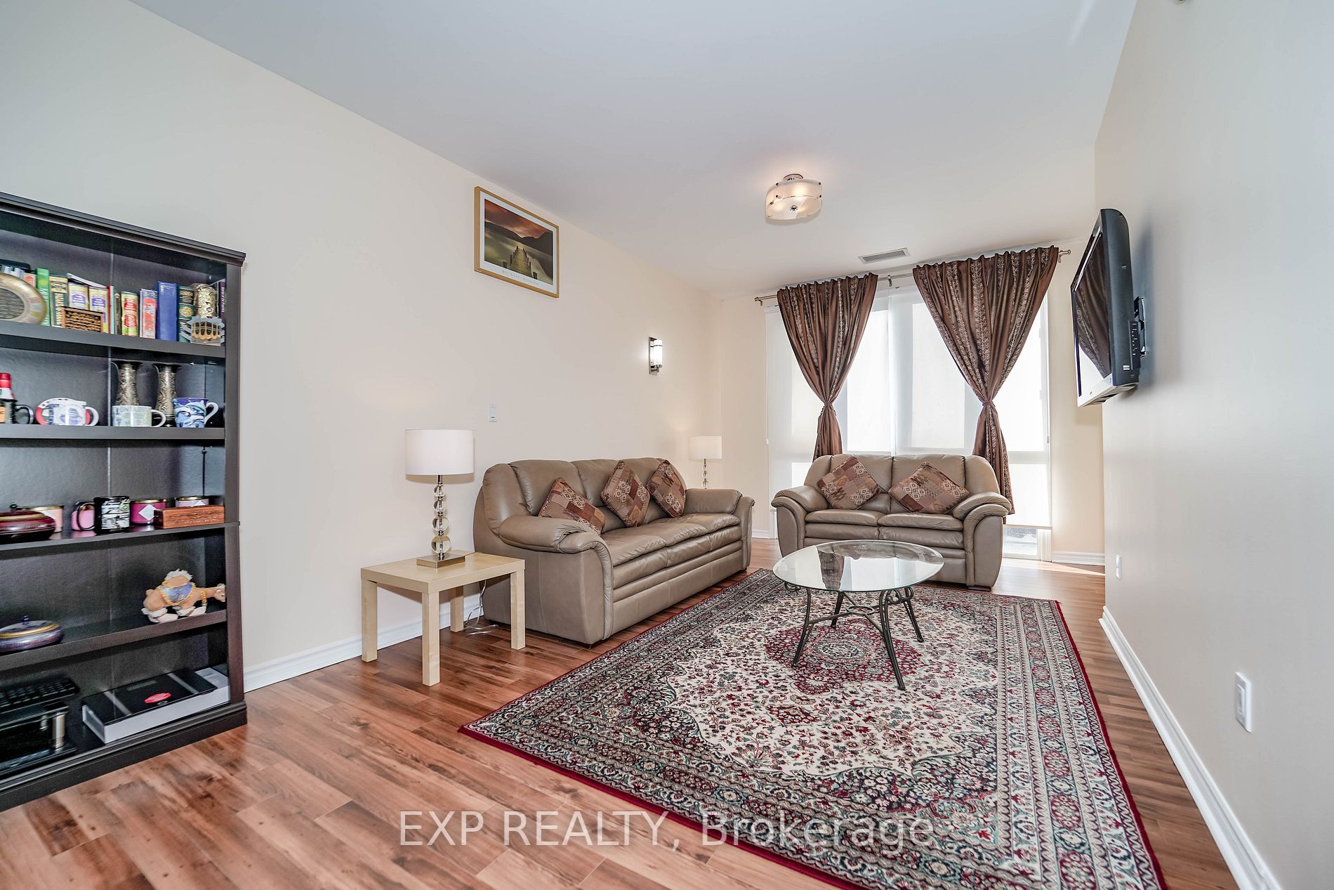 10 Gateway Blvd, #218