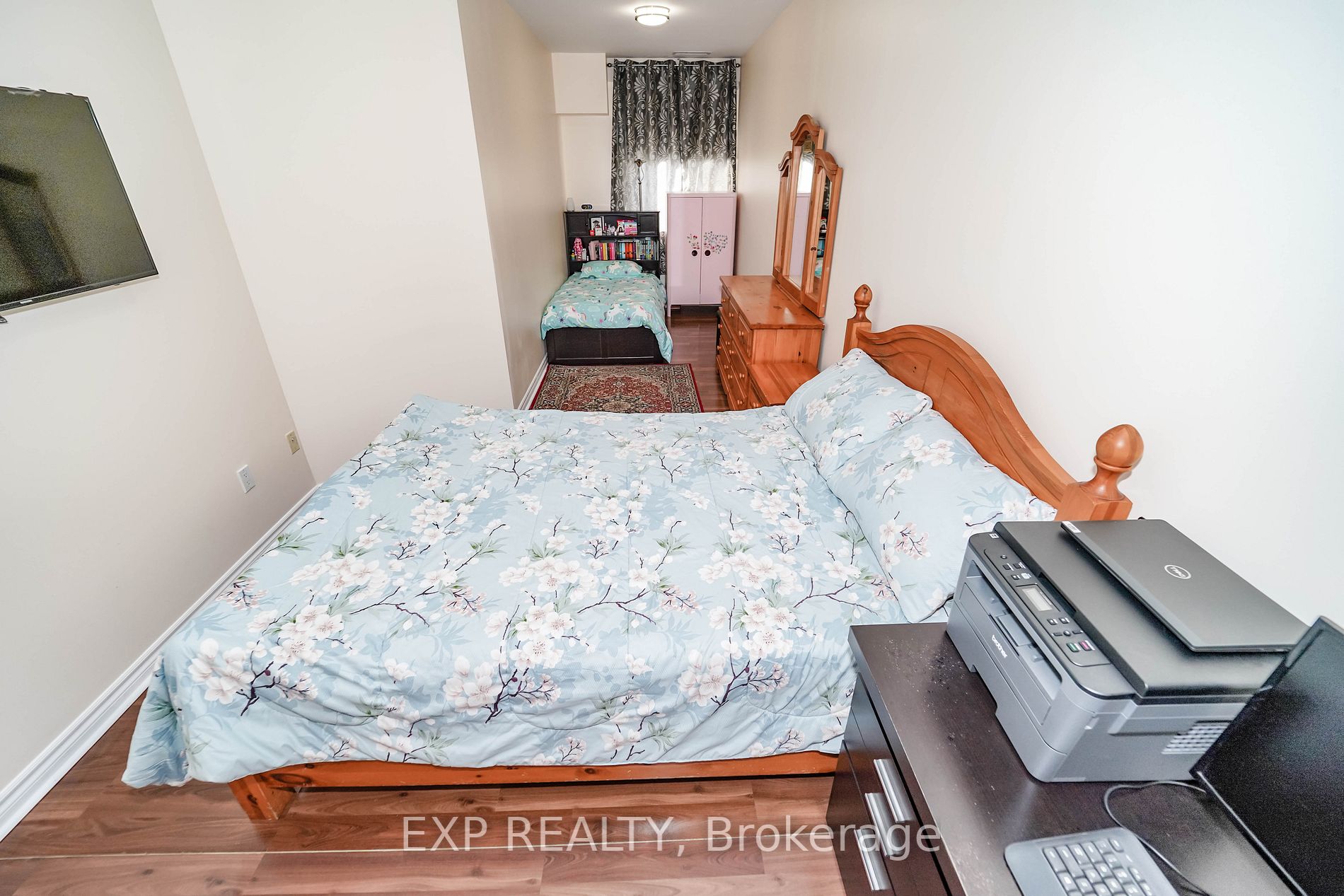10 Gateway Blvd, #218