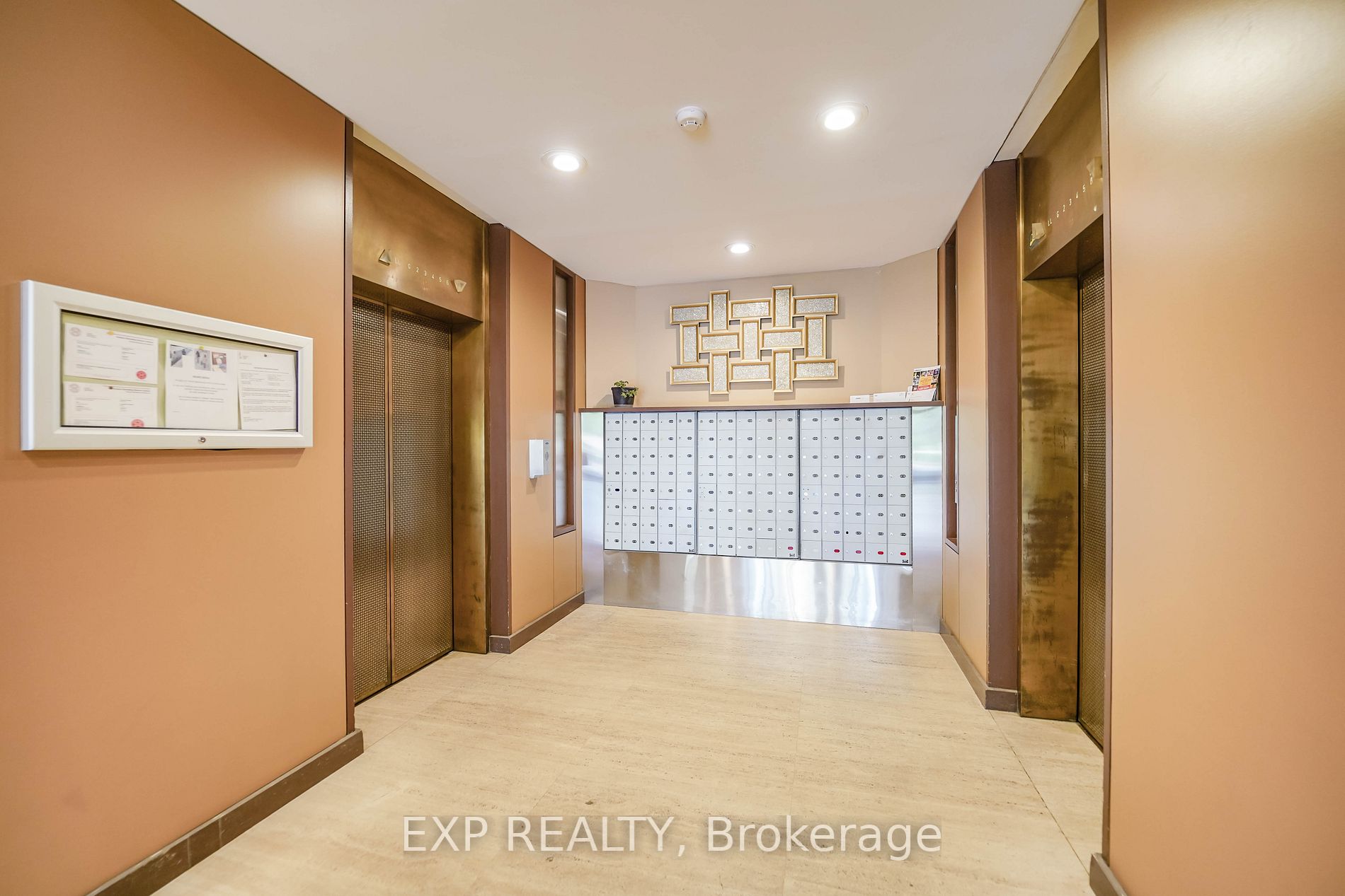 10 Gateway Blvd, #218