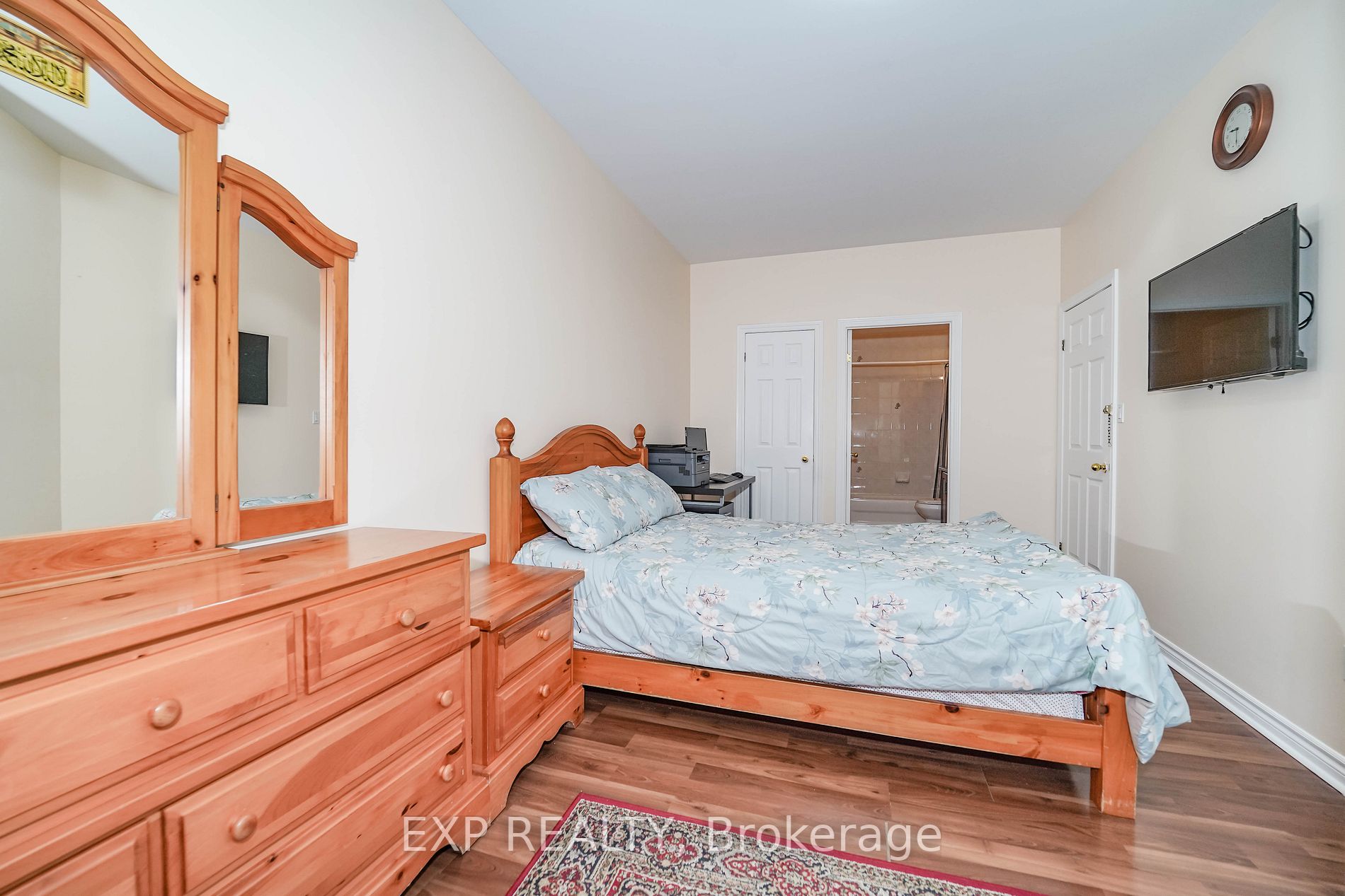 10 Gateway Blvd, #218