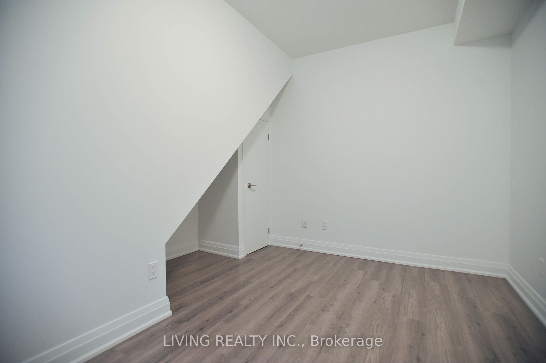 780 Sheppard Ave E, #36
