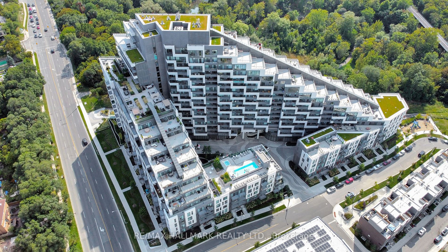 25 Adra Grado Way, #243