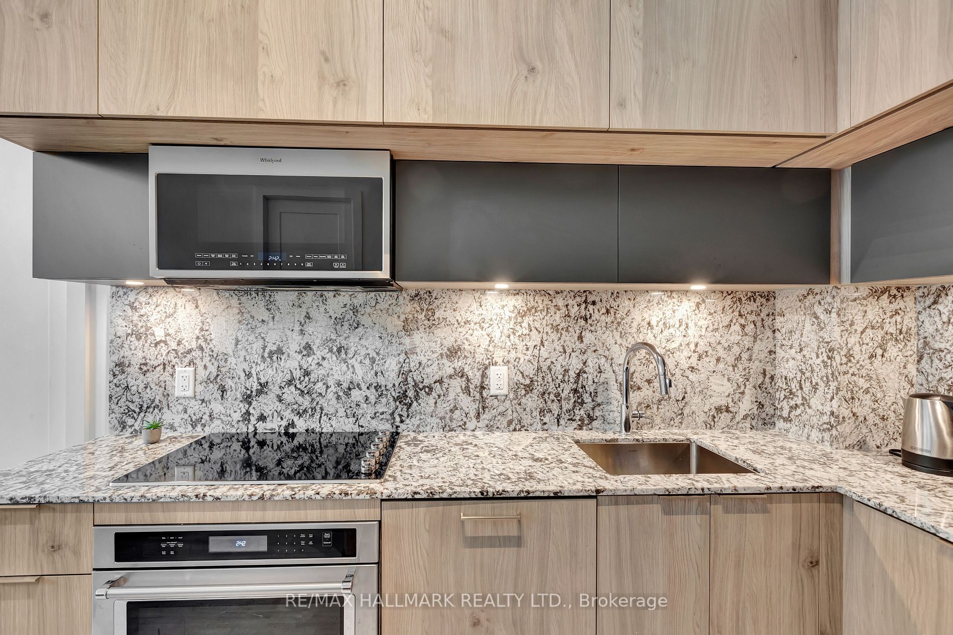 25 Adra Grado Way, #243