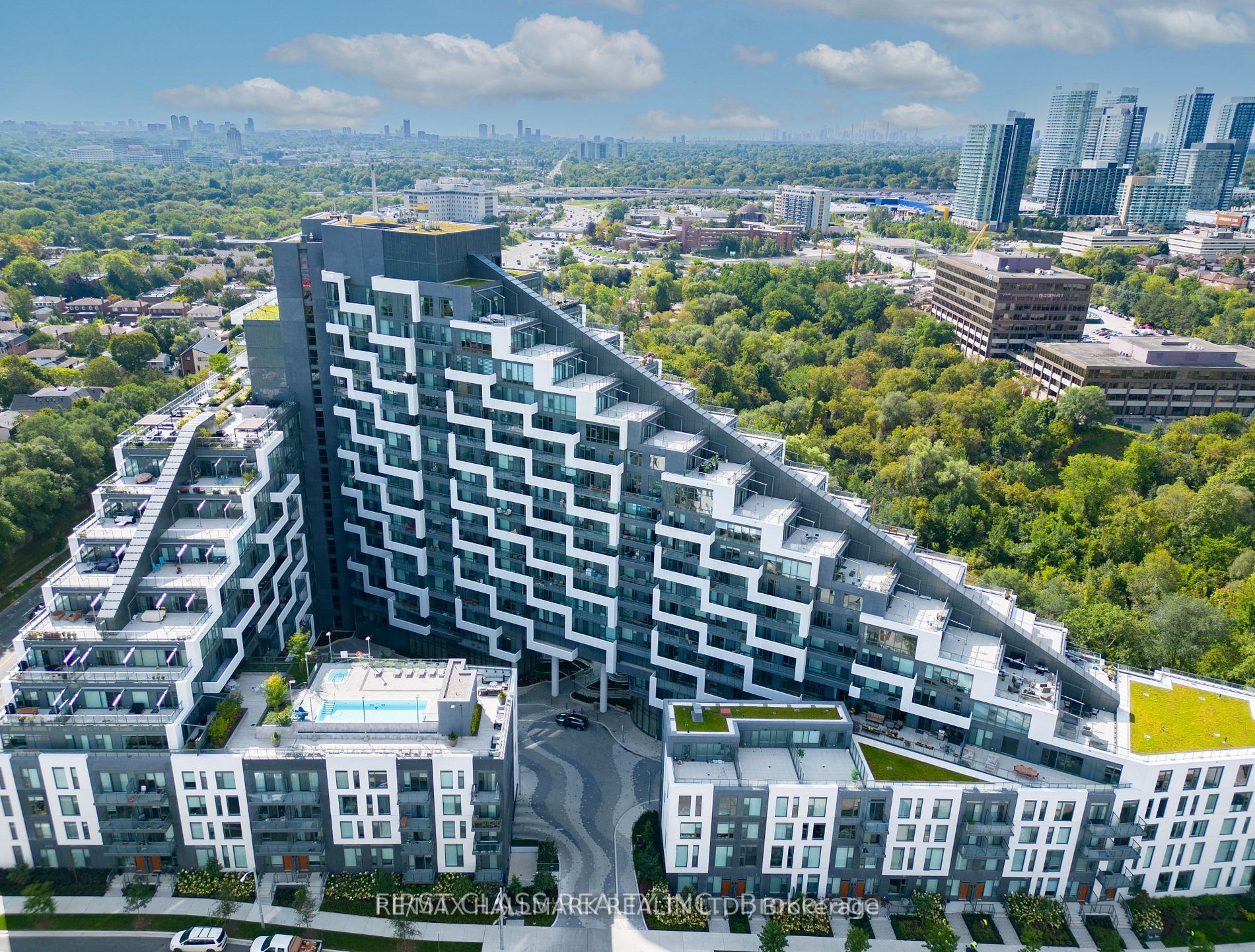 25 Adra Grado Way, #243