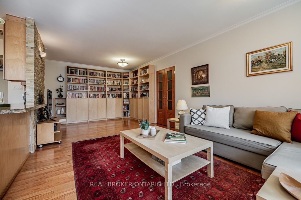 40 Glen Rd, #310
