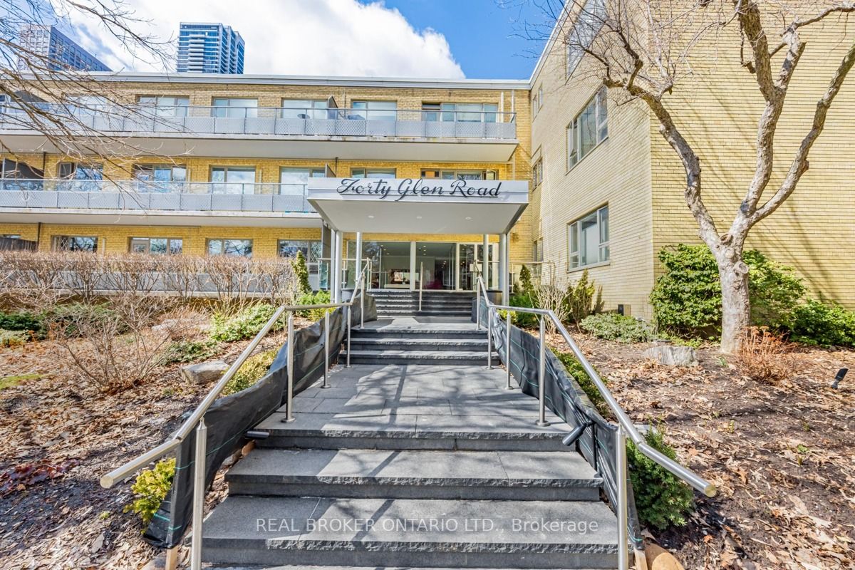 40 Glen Rd, #310