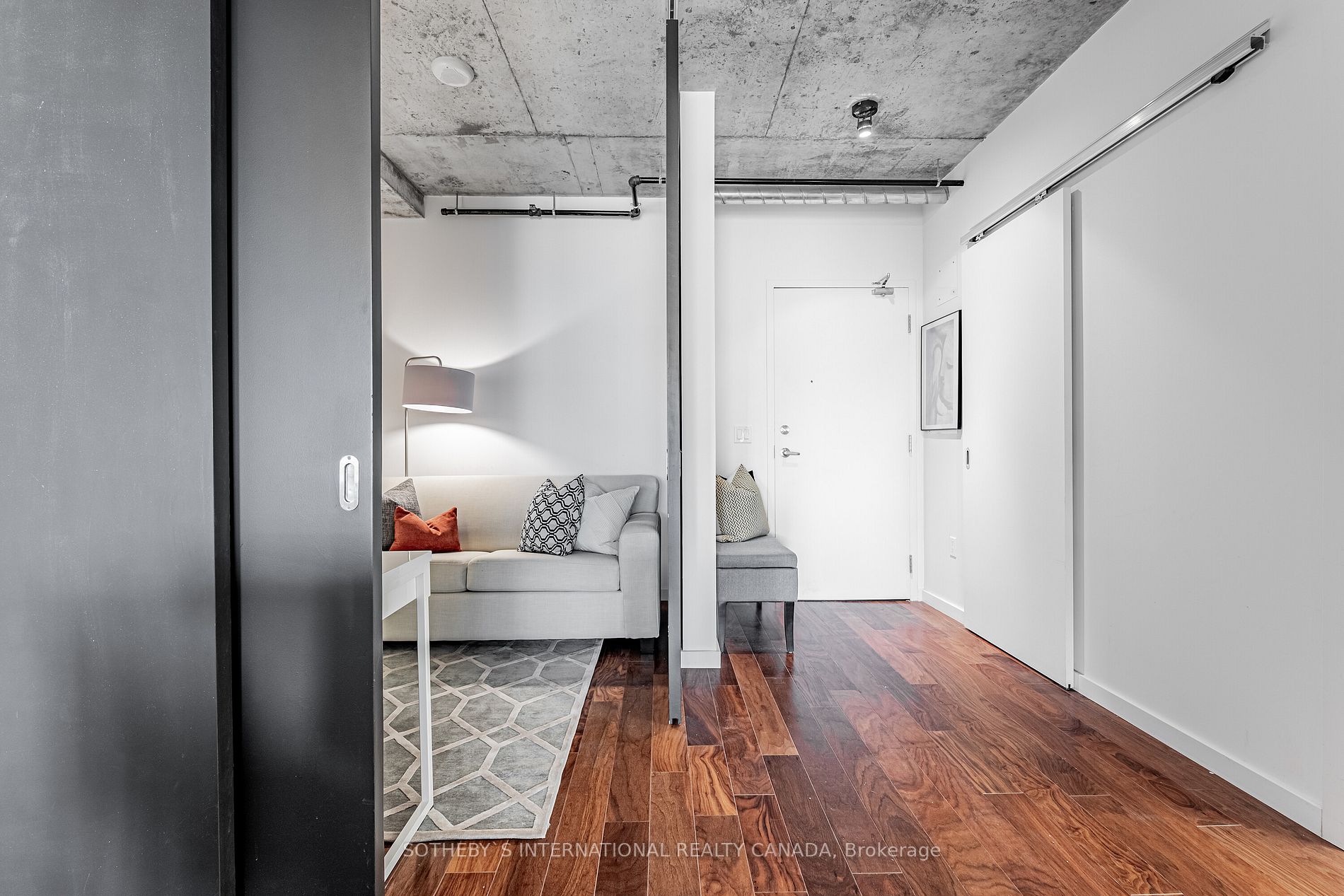 51 Trolley Cres, #909