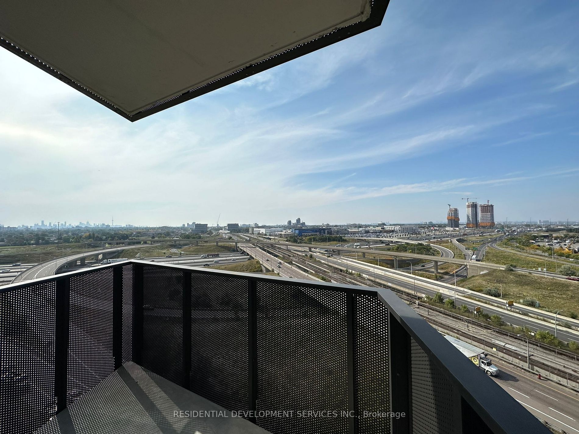 30 Tretti Way, #1204