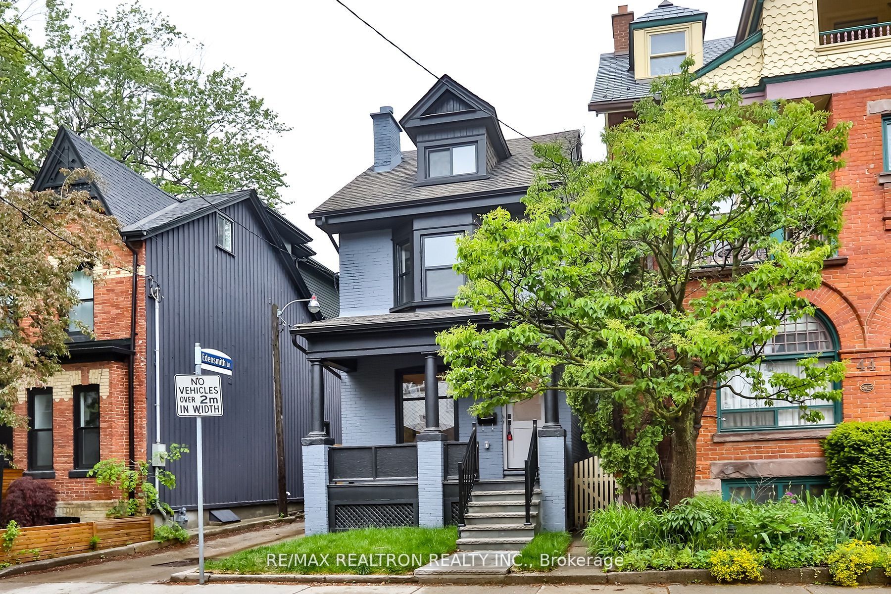 40 Salisbury Ave