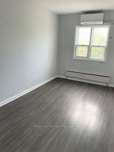 850 Sheppard Ave W