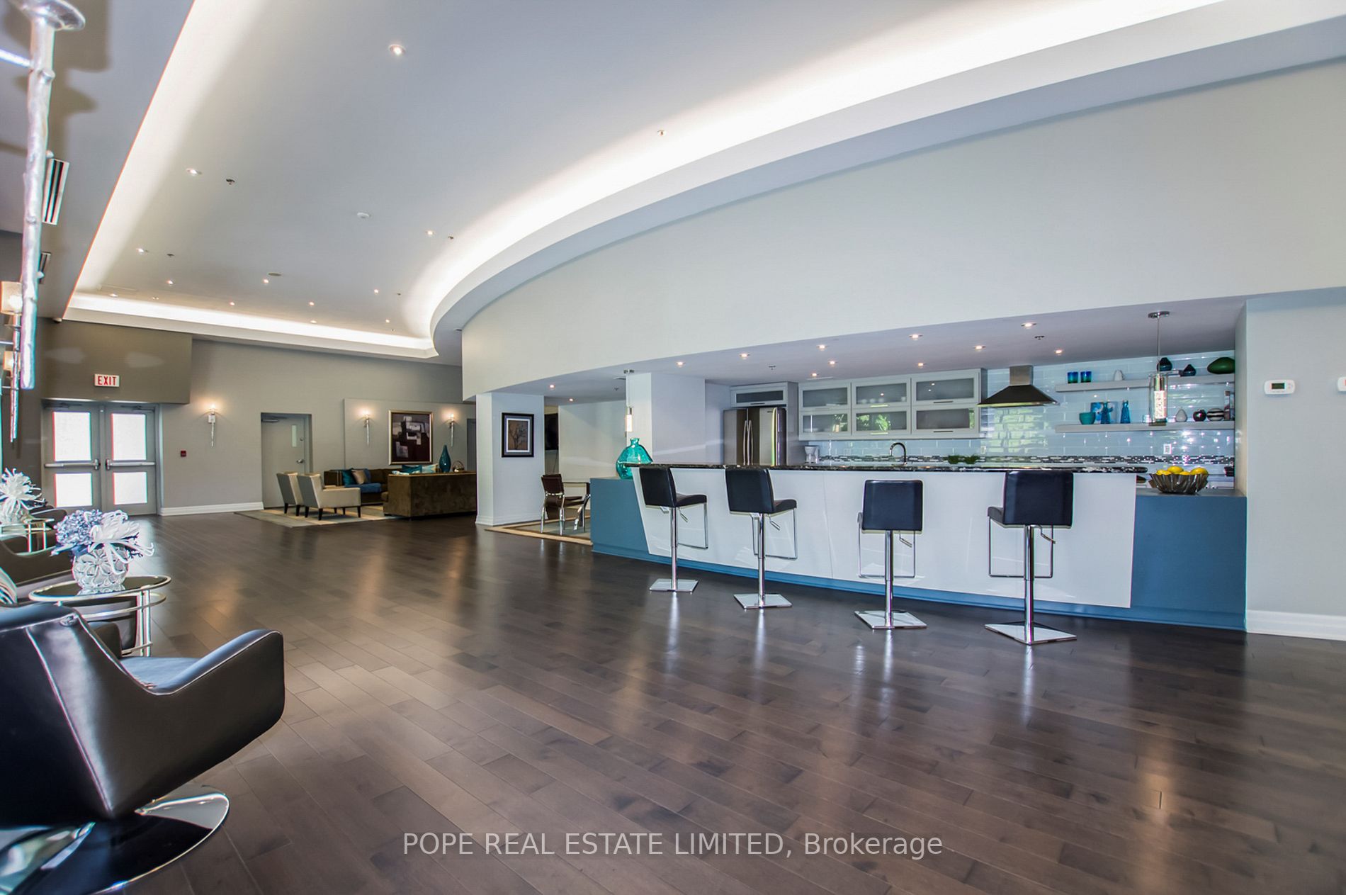 550 Queens Quay W, #505