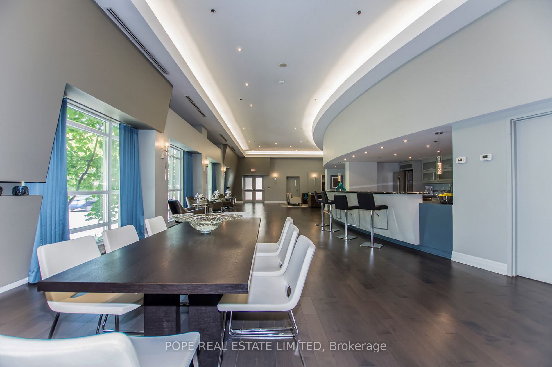 550 Queens Quay W, #505