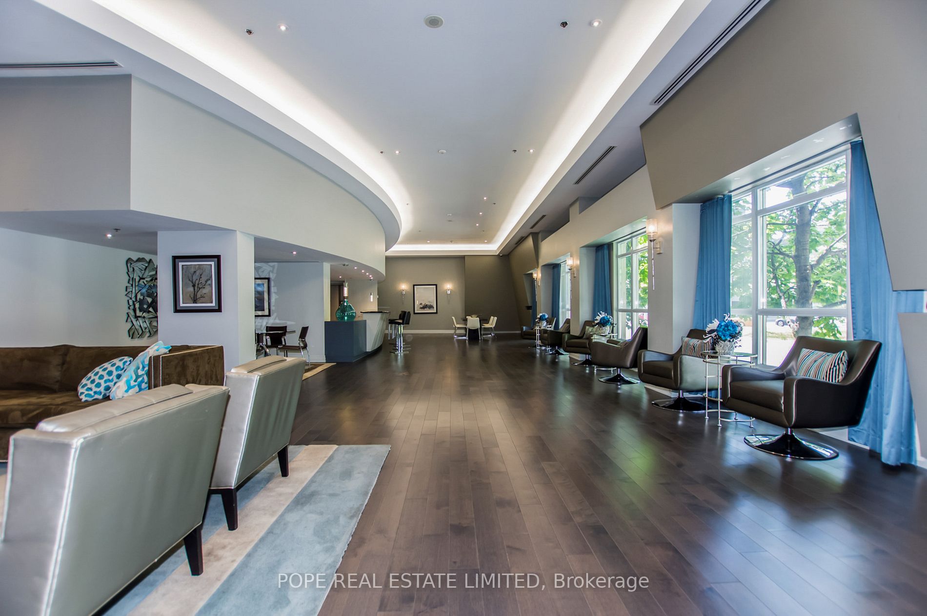 550 Queens Quay W, #505