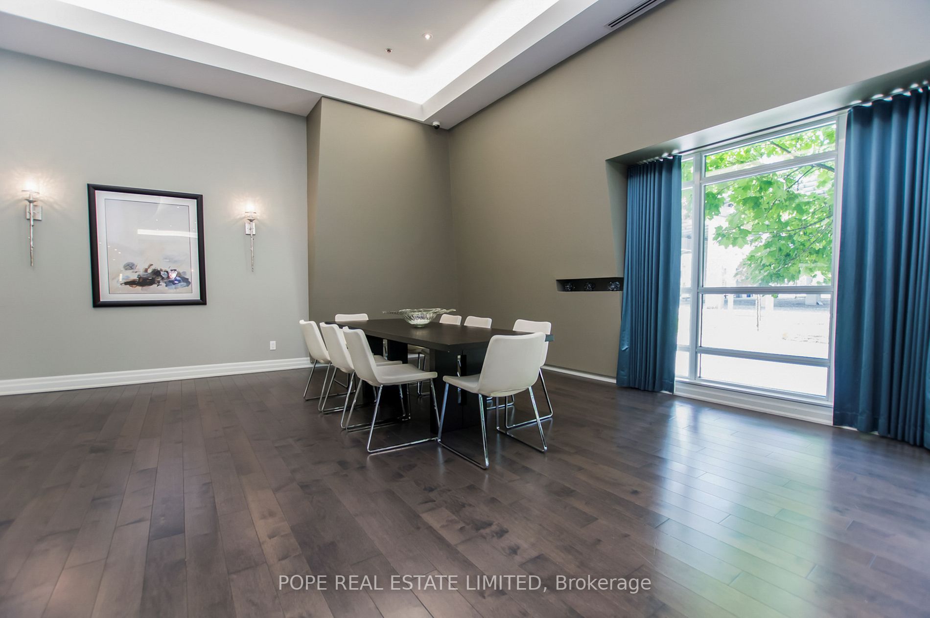 550 Queens Quay W, #505