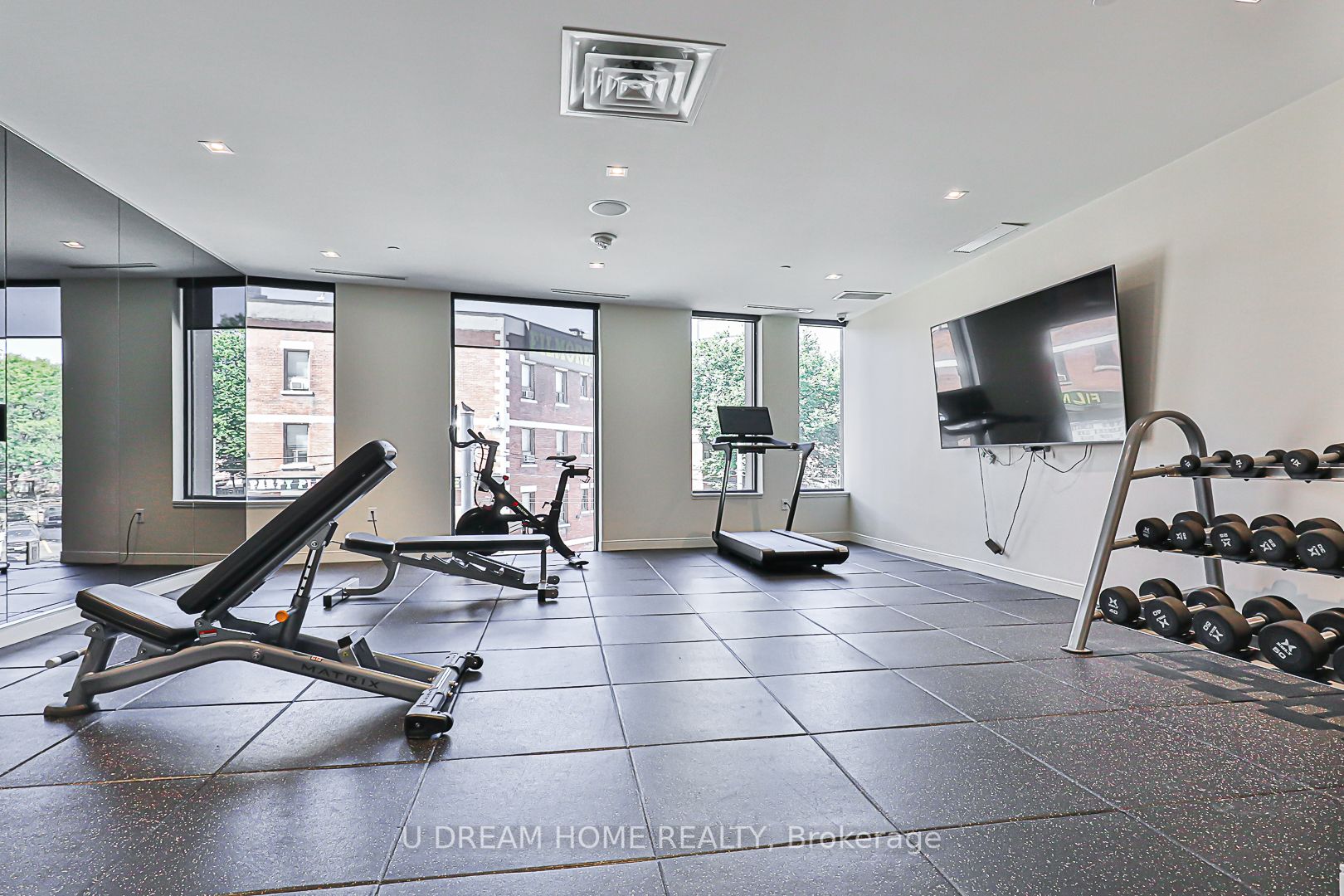 219 Dundas St E, #1201