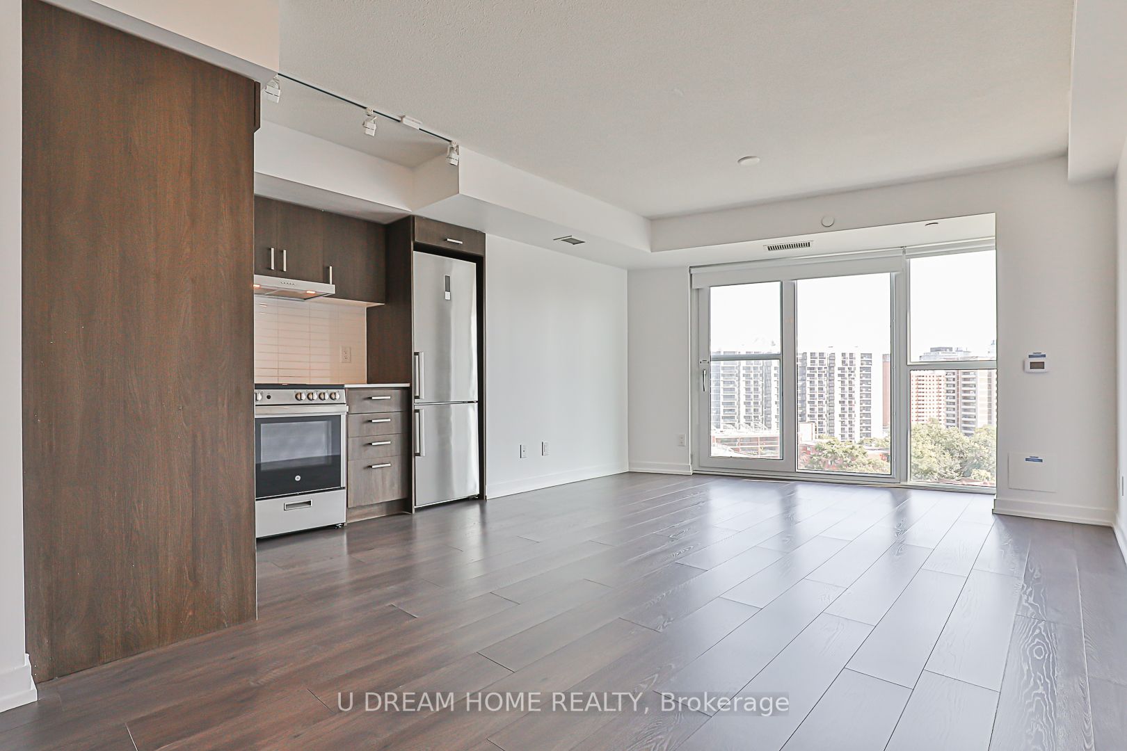 219 Dundas St E, #1201