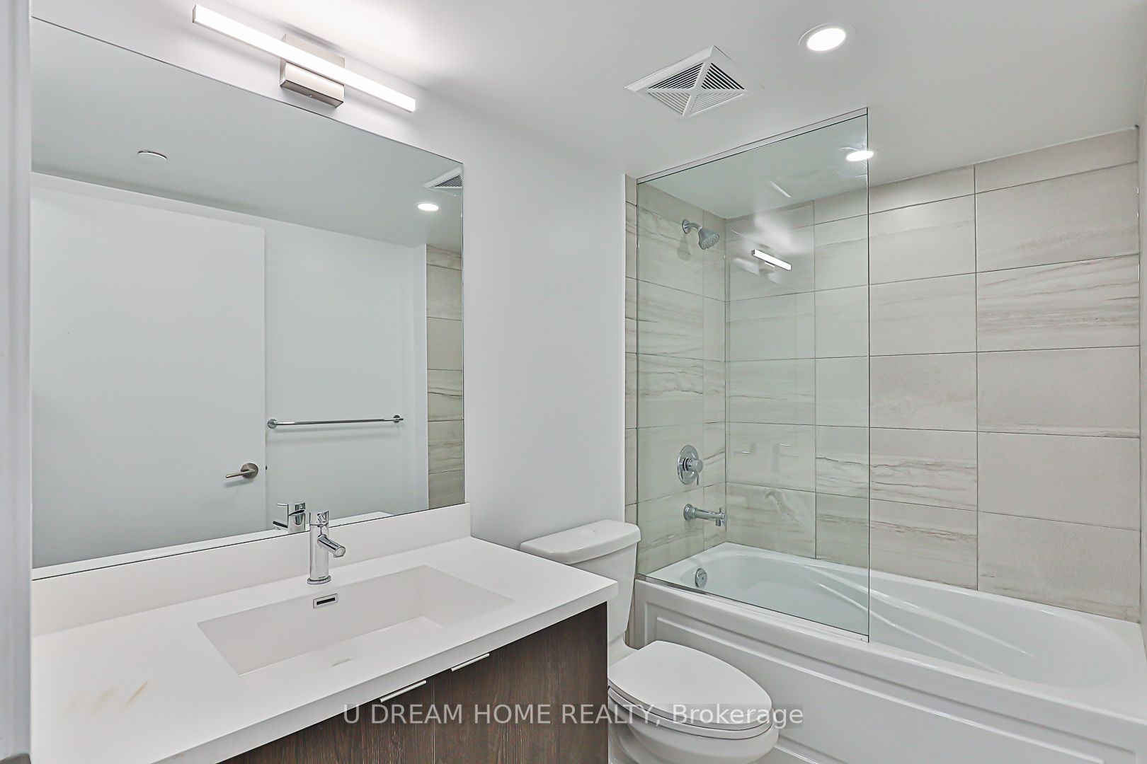 219 Dundas St E, #1201