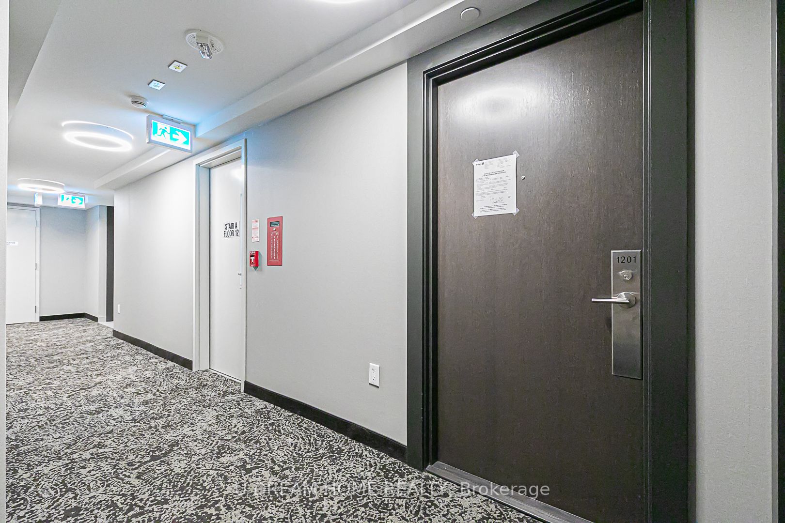219 Dundas St E, #1201
