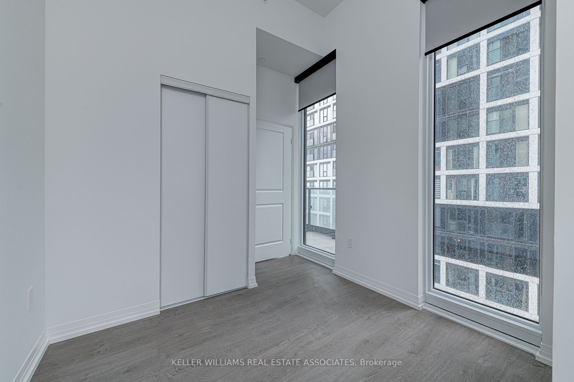 251 Jarvis St, #2001