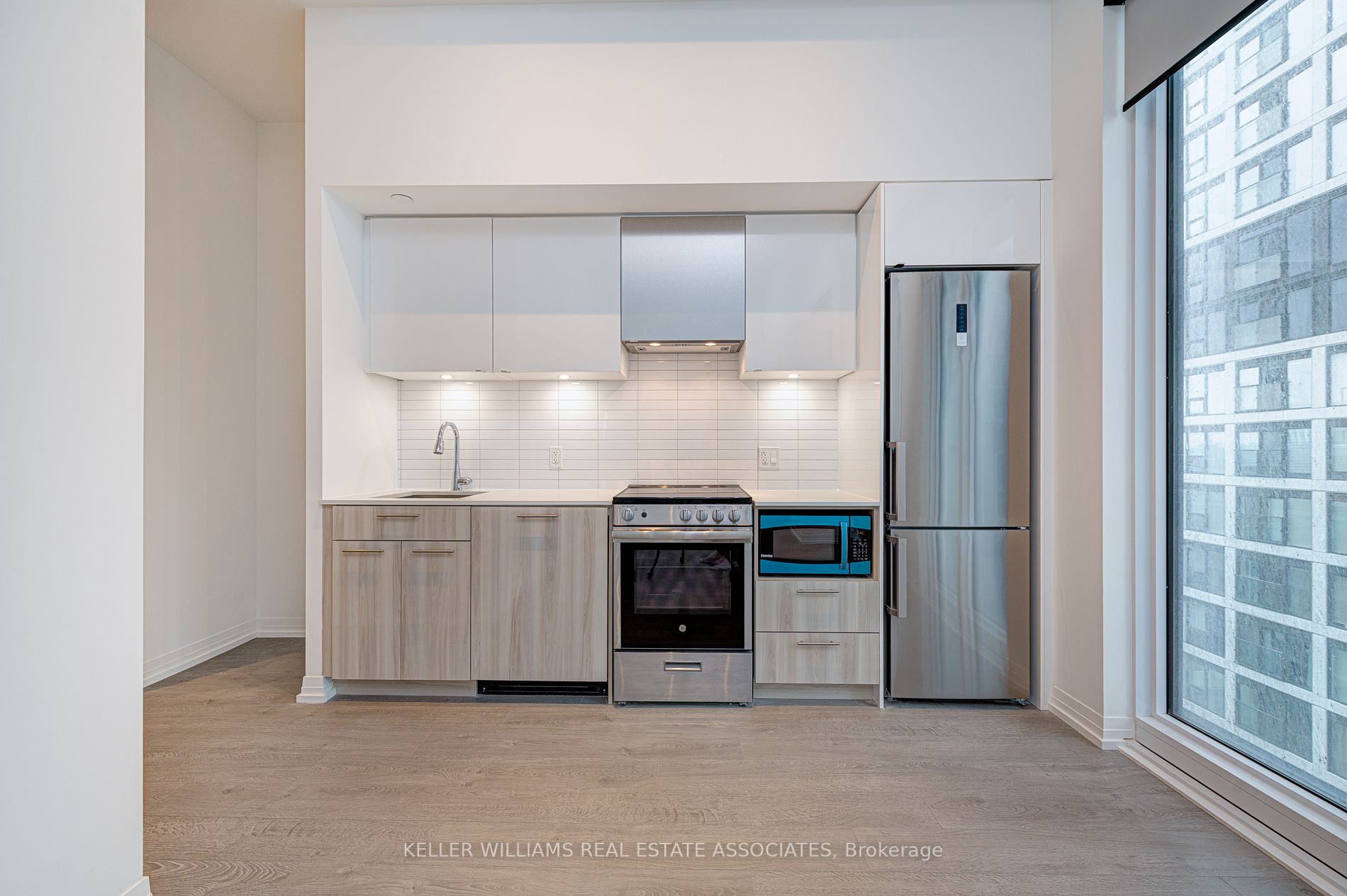 251 Jarvis St, #2001