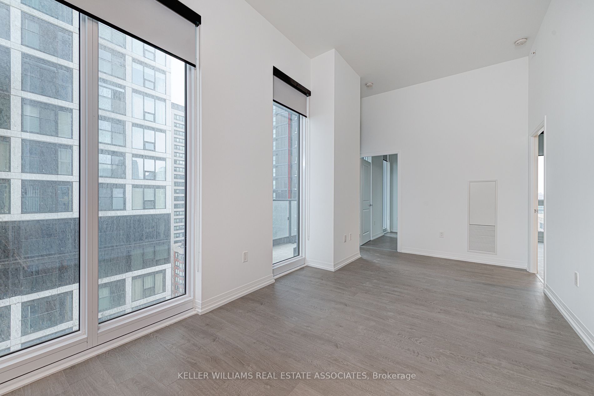 251 Jarvis St, #2001