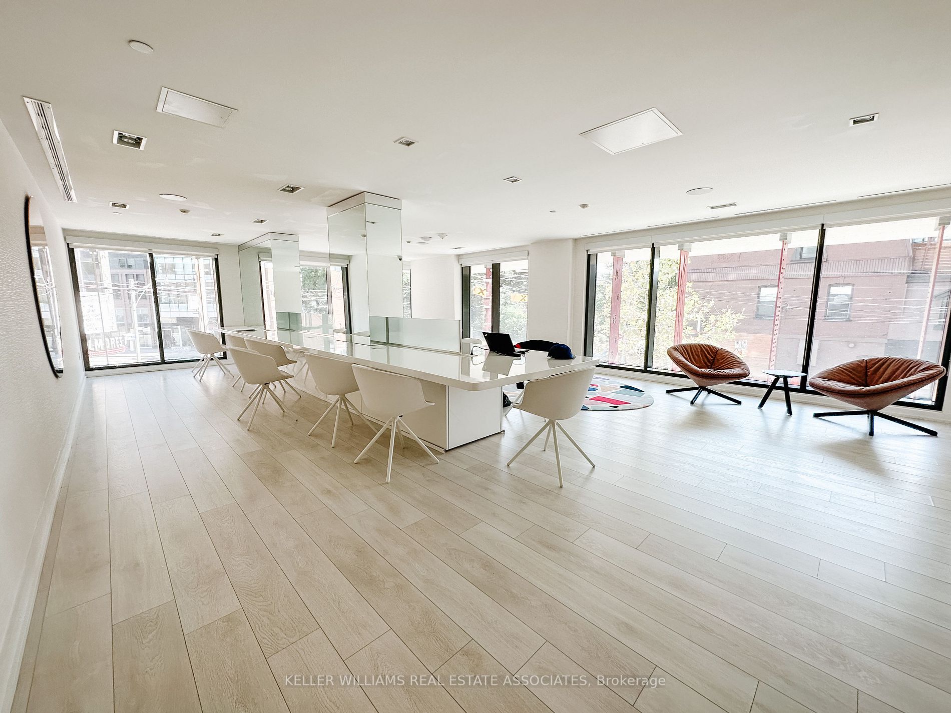 251 Jarvis St, #2001