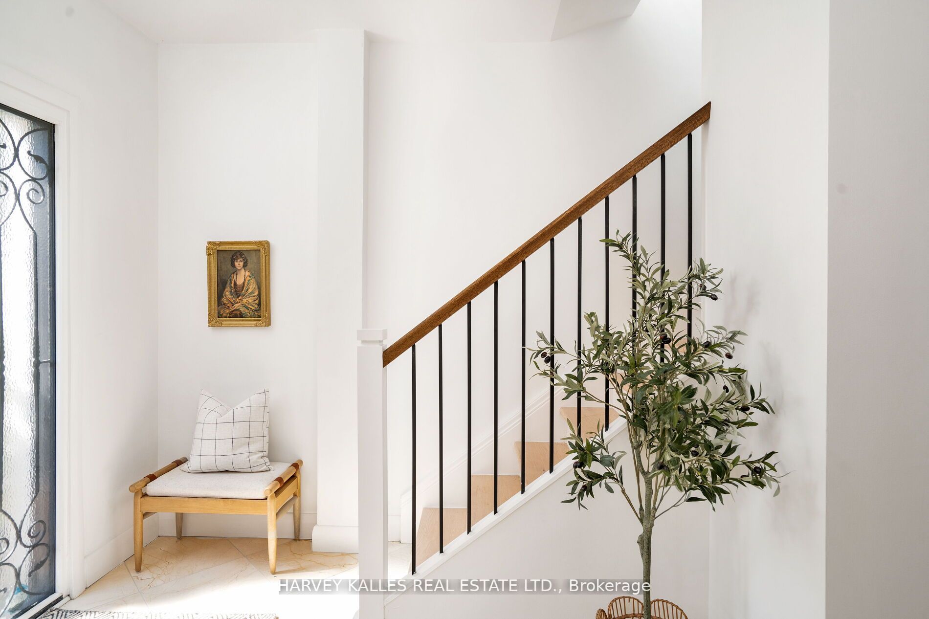 46 Montclair Ave
