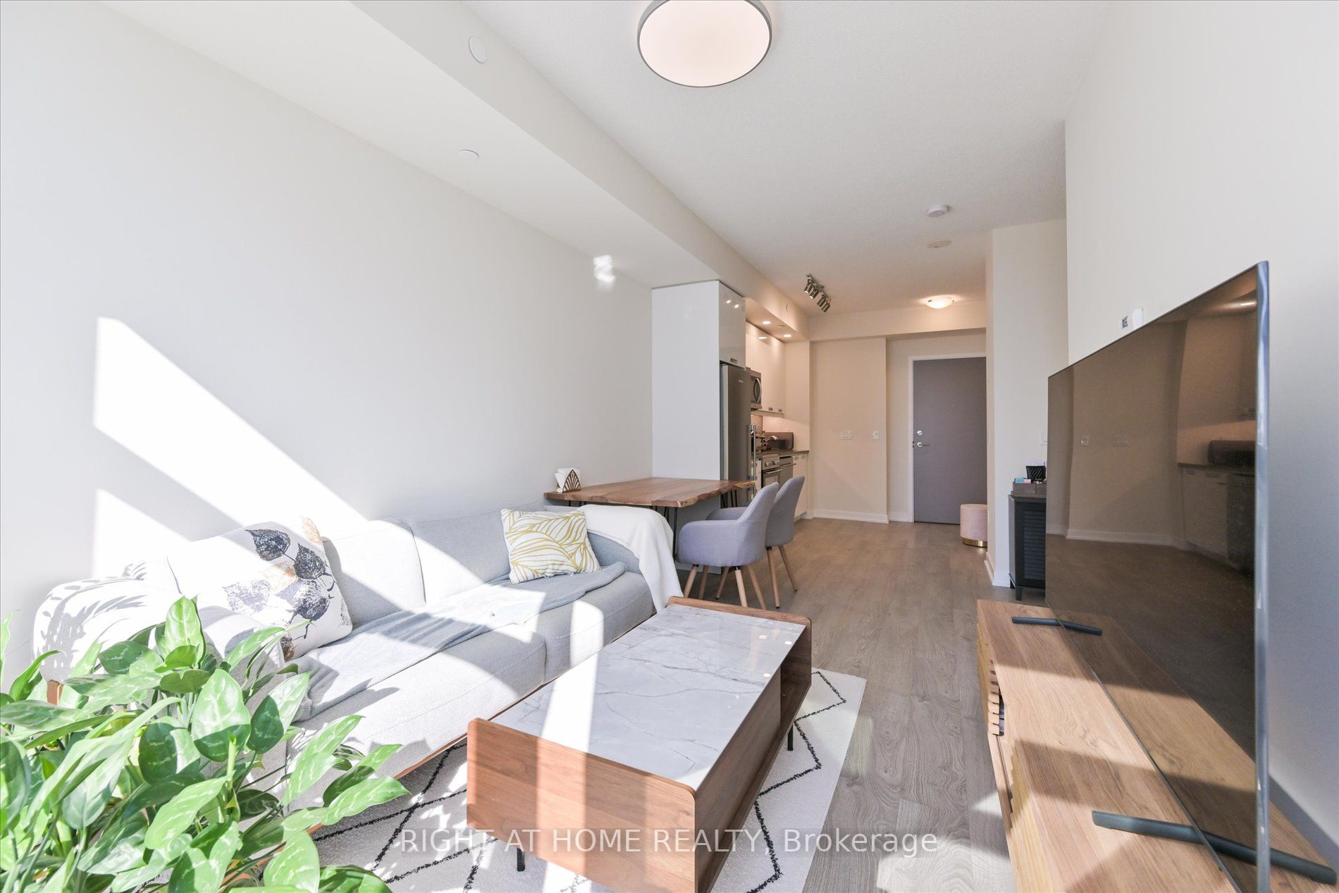 99 John St, #1202