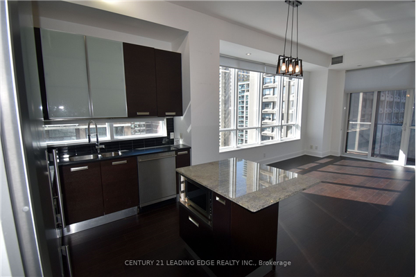 21 Balmuto St, Toronto