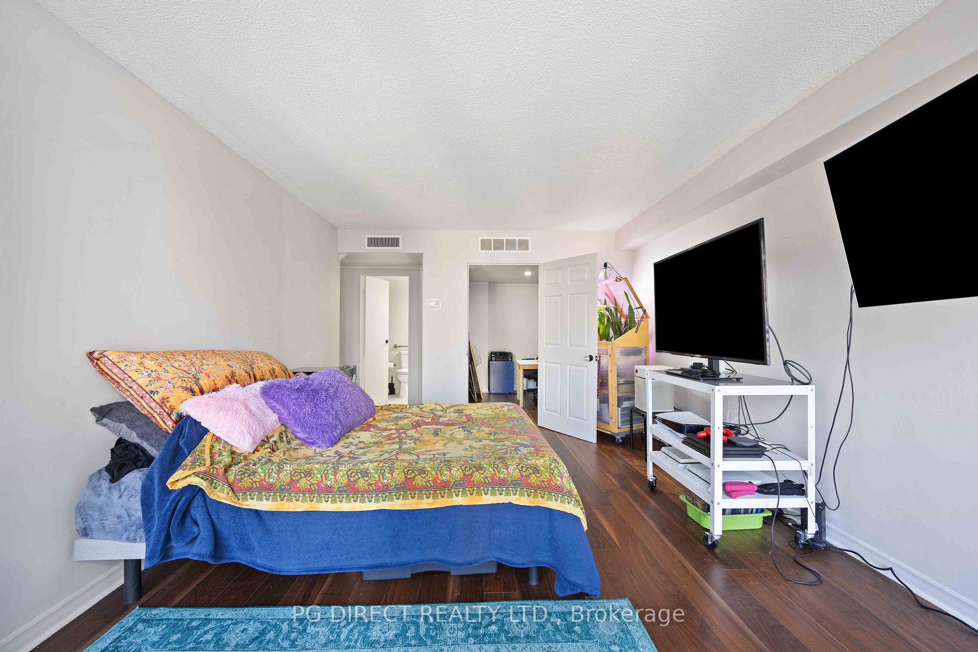 55 Harbour Sq, #1911