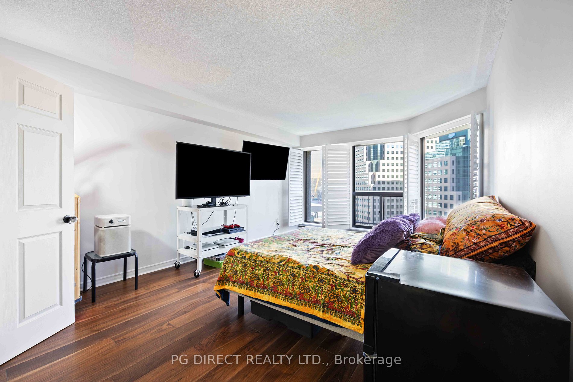 55 Harbour Sq, #1911