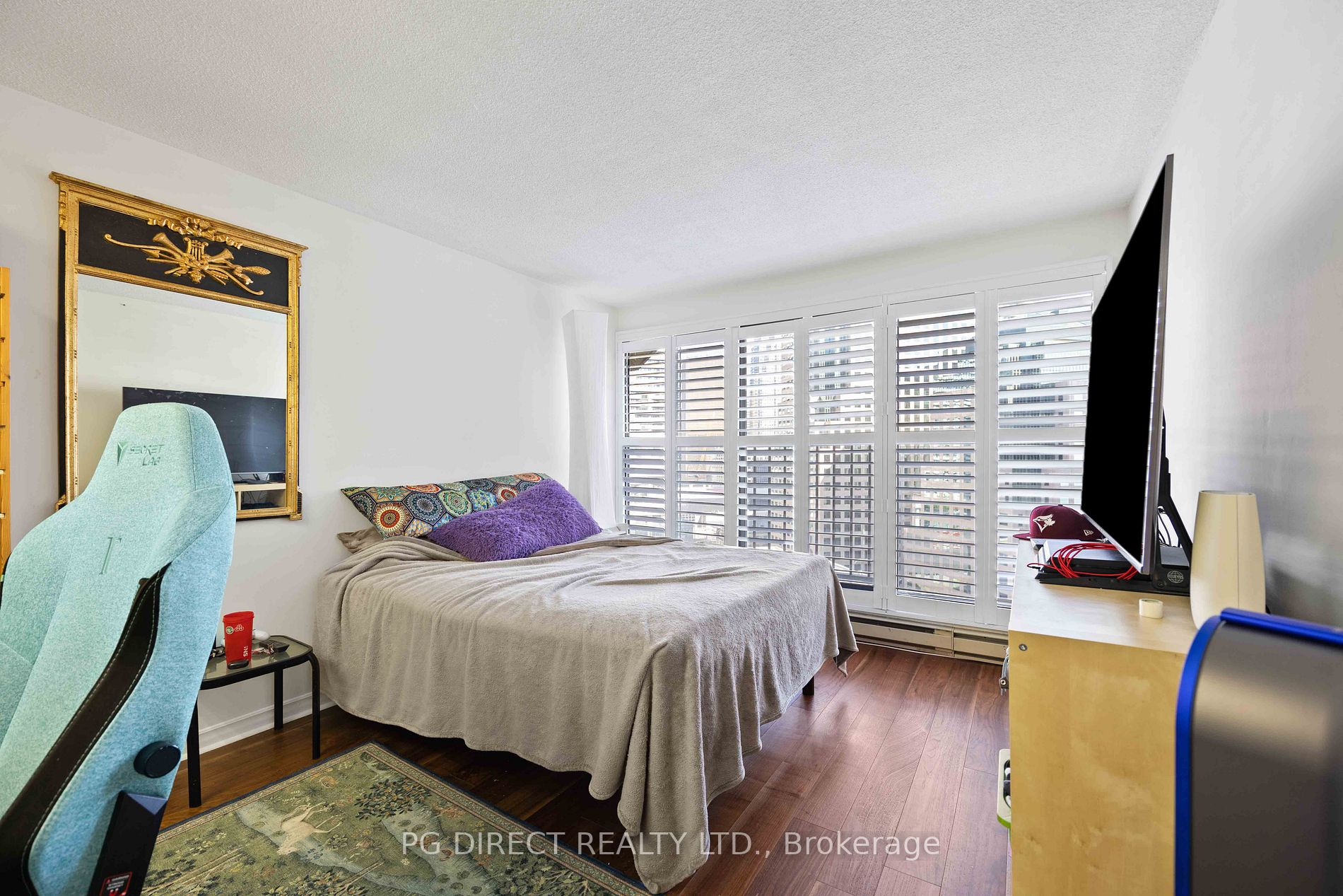 55 Harbour Sq, #1911