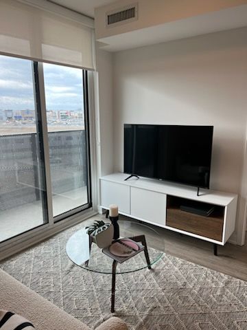 30 Tretti Way W, #720