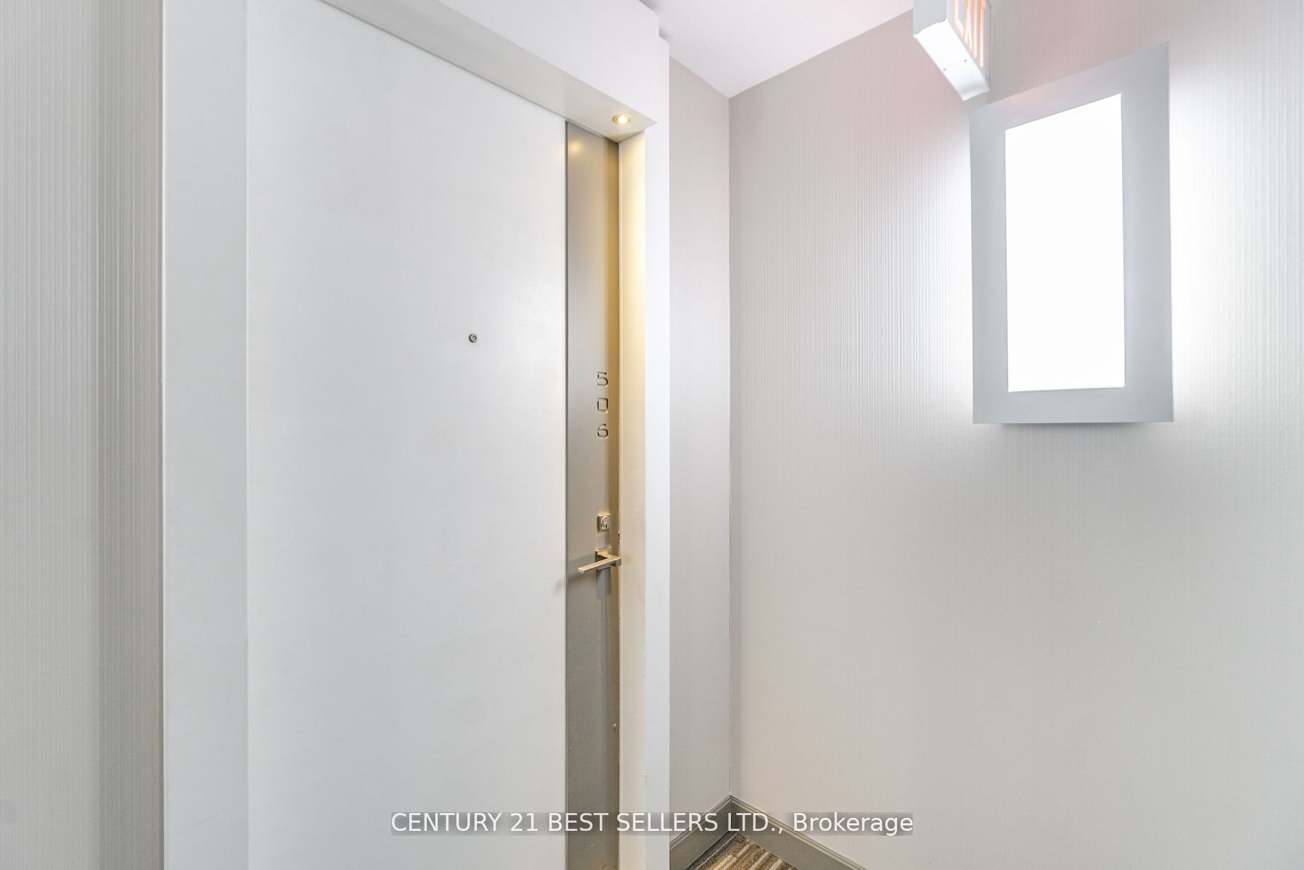 8 The Esplanade St, #506