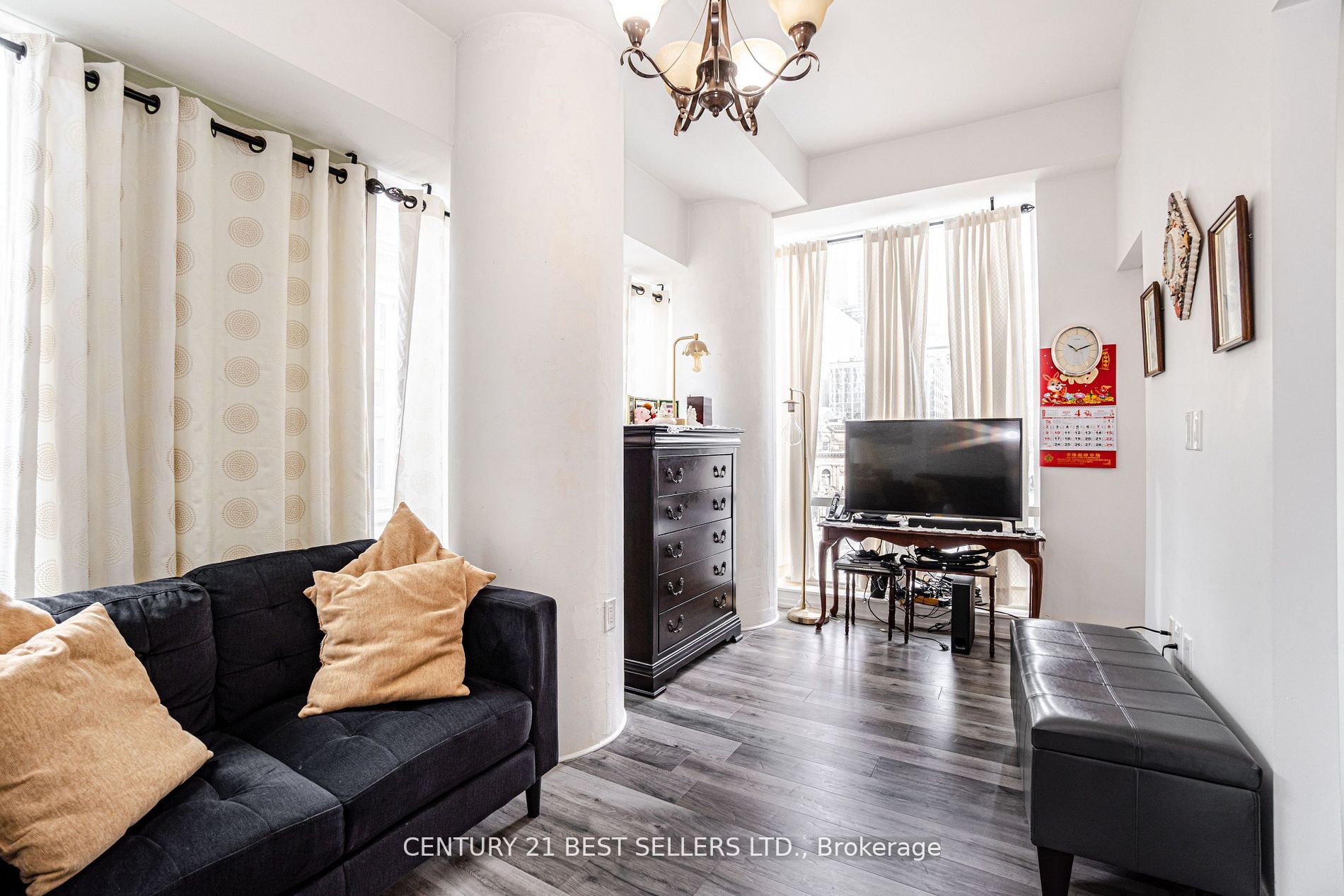 8 The Esplanade St, #506