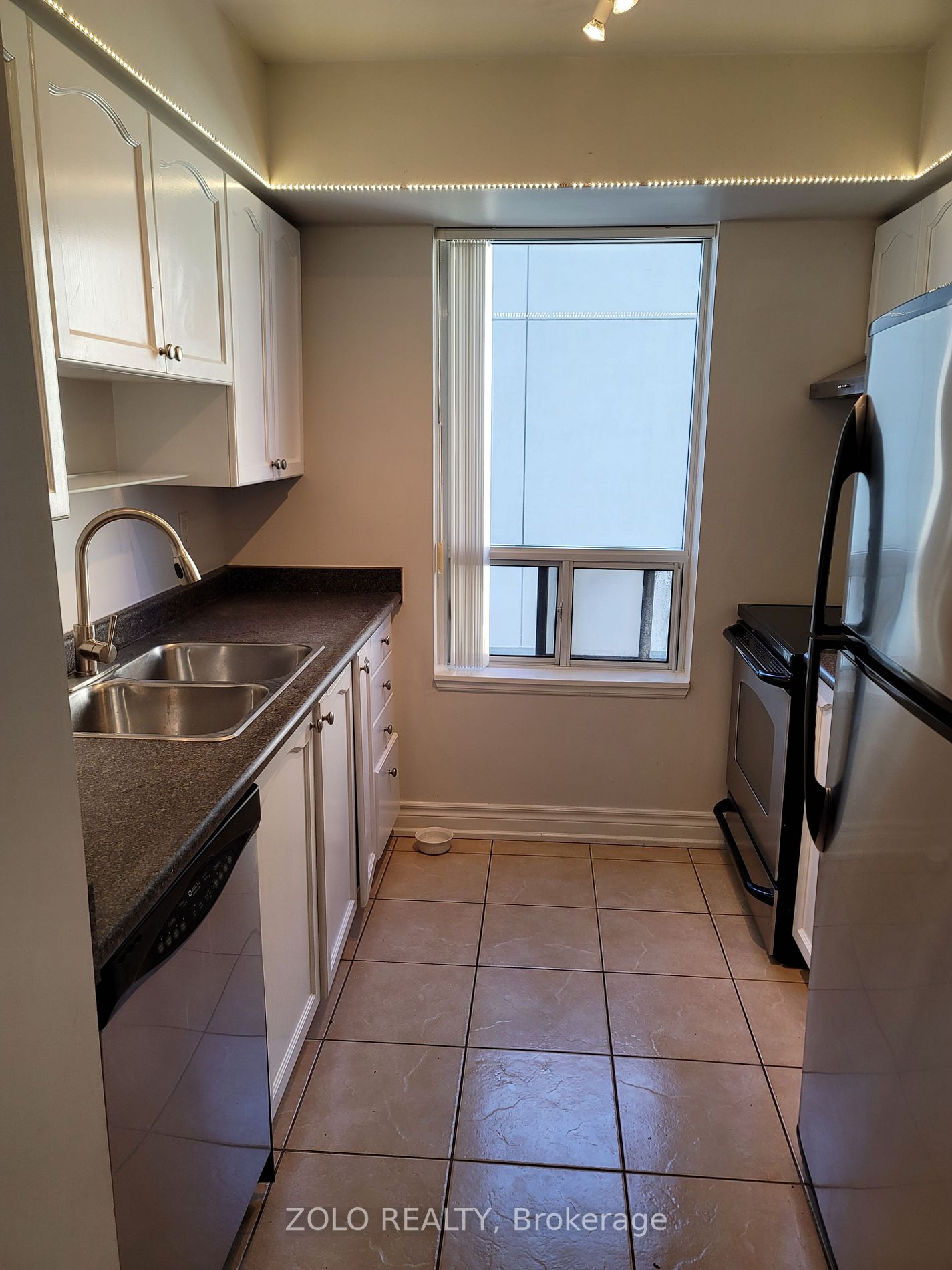 153 Beecroft Rd, #610