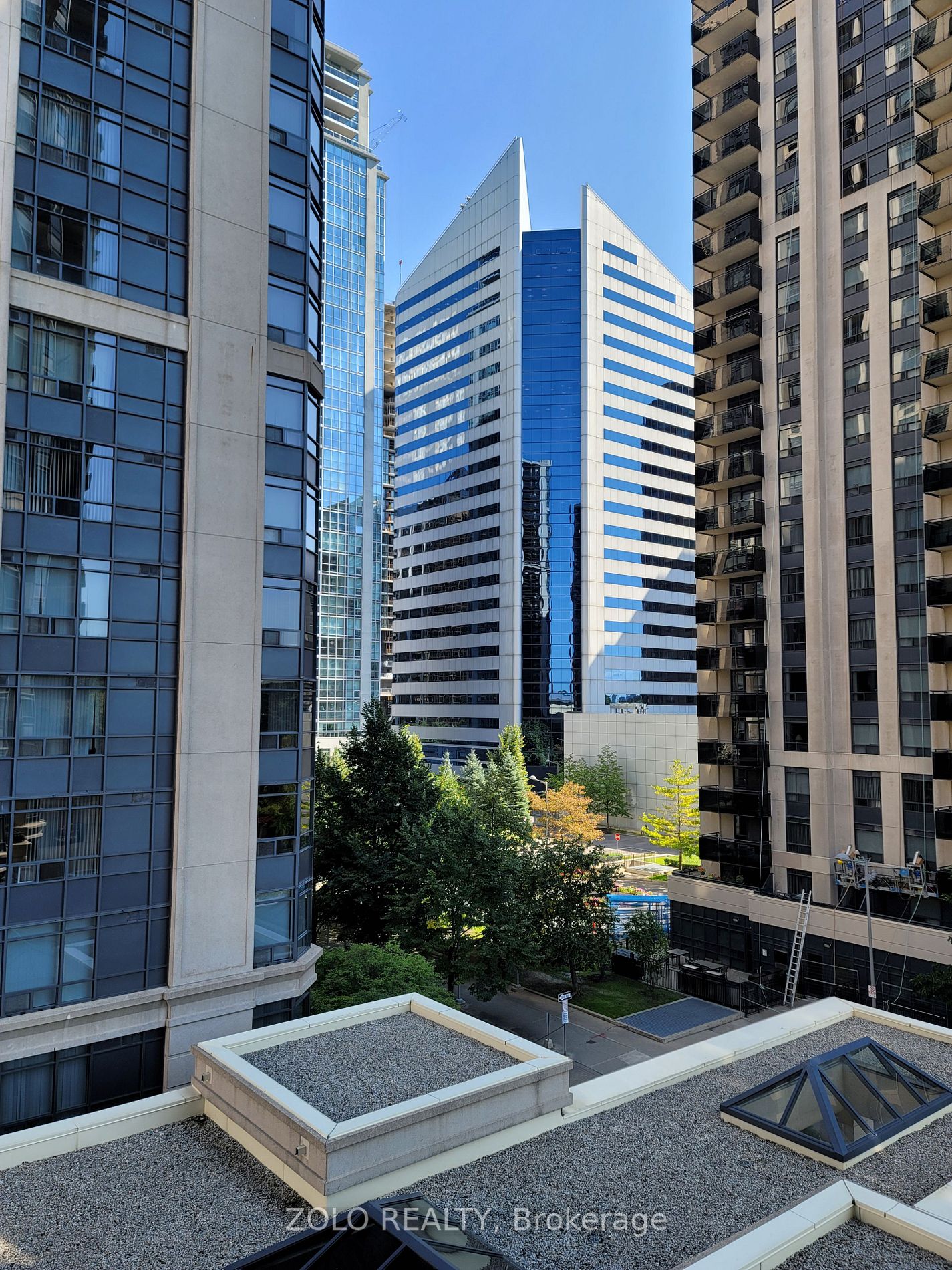 153 Beecroft Rd, #610